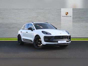 Used Porsche Macan 2023 for sale - 76435797: Photo