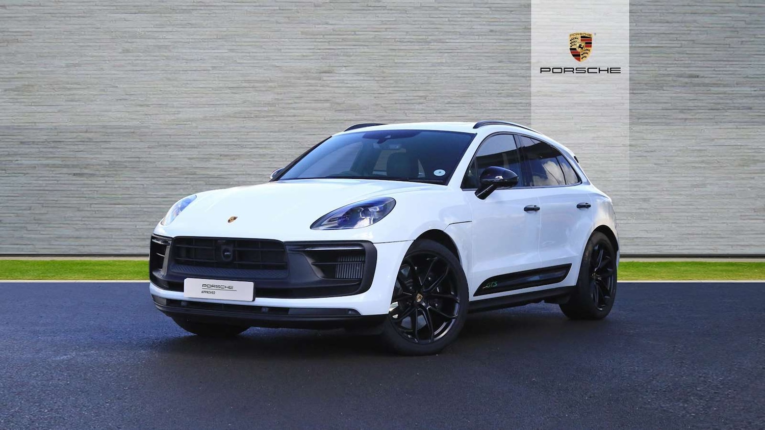 Used Porsche Macan for sale - 76435797: Photo 2