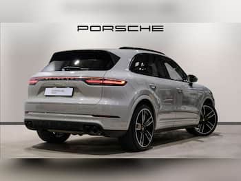 Used Porsche Cayenne 2022 for sale - 79784622: Photo