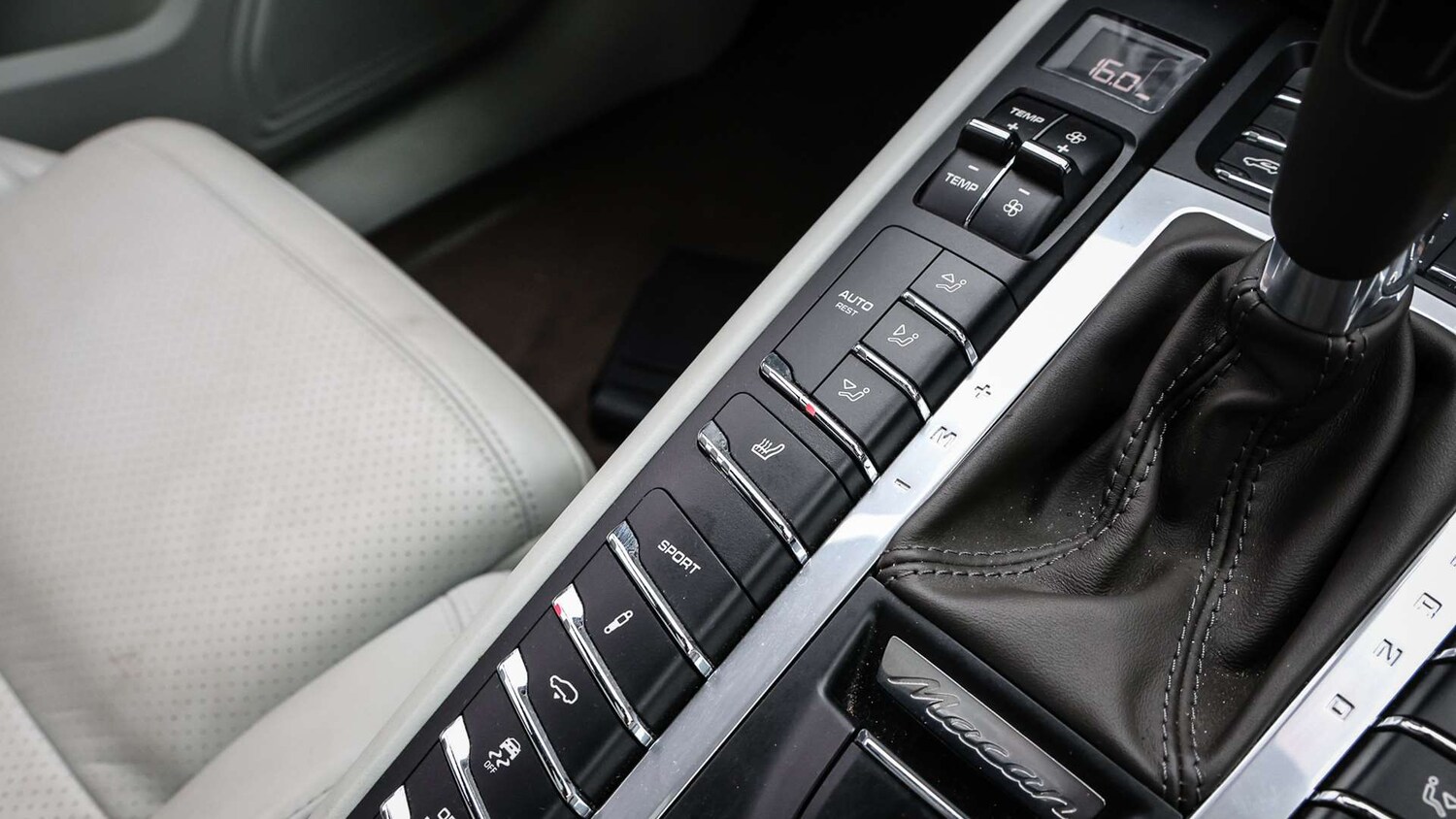 Used Porsche Macan 2018 for sale - 76515558: Photo 23