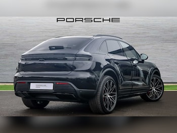 Used Porsche Macan 2025 for sale - 75217342: Photo