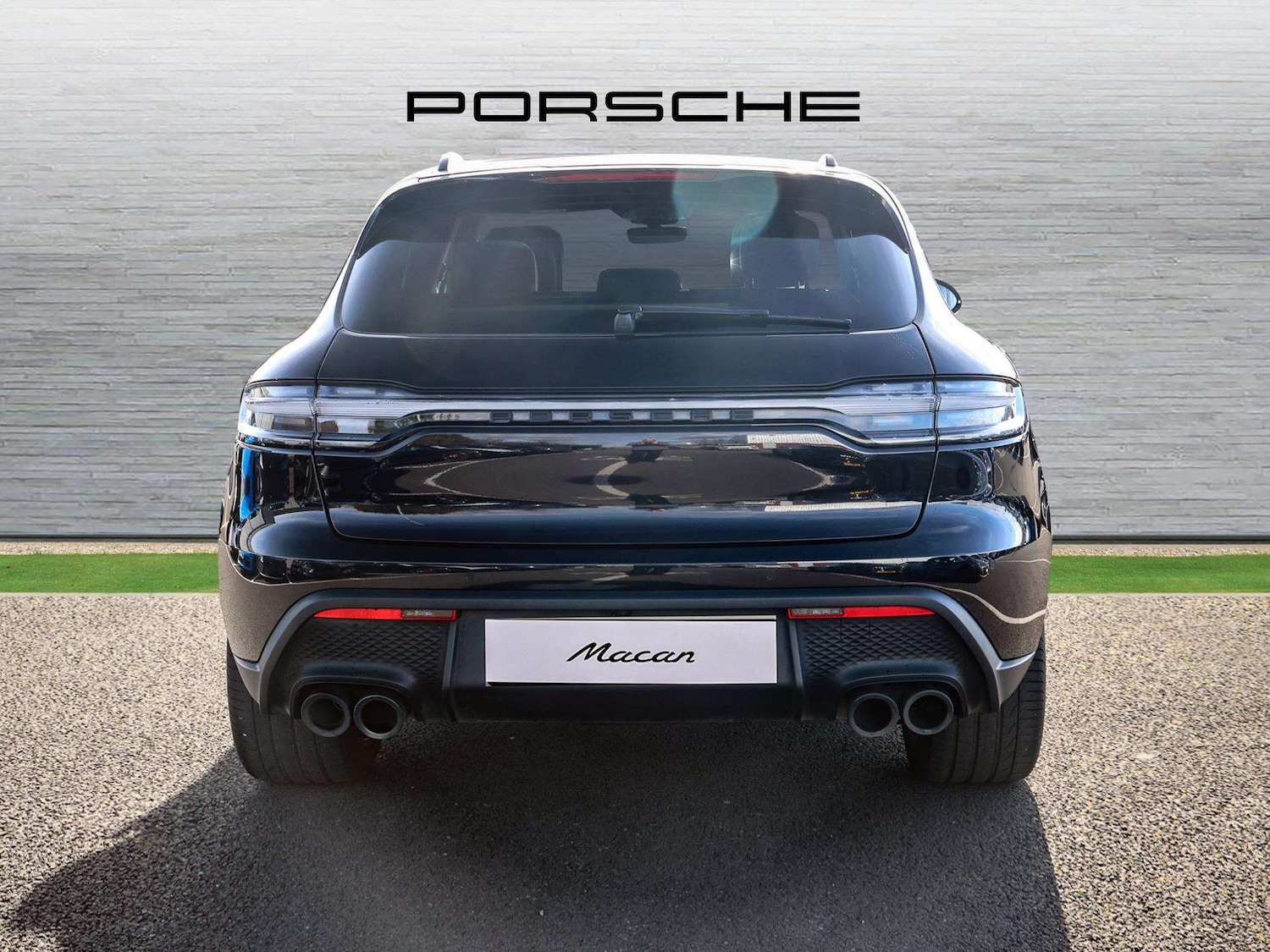 Used Porsche Macan 2023 for sale - 77649018: Photo 10