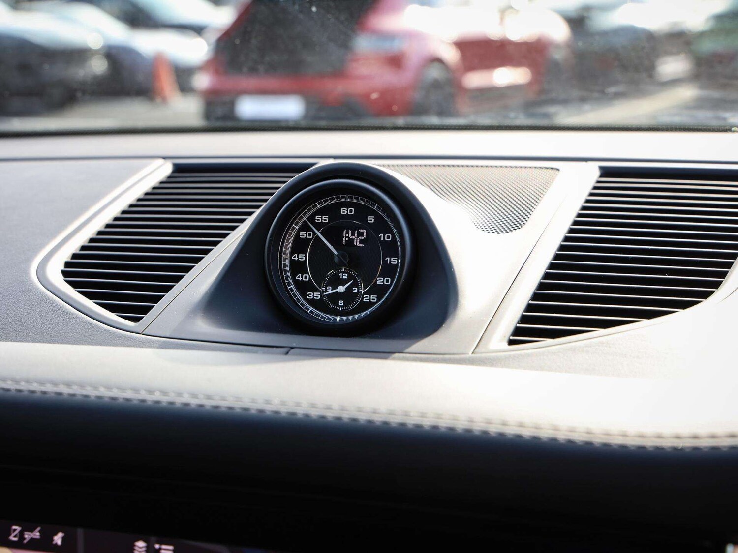 Used Porsche Macan 2023 for sale - 77649018: Photo 18