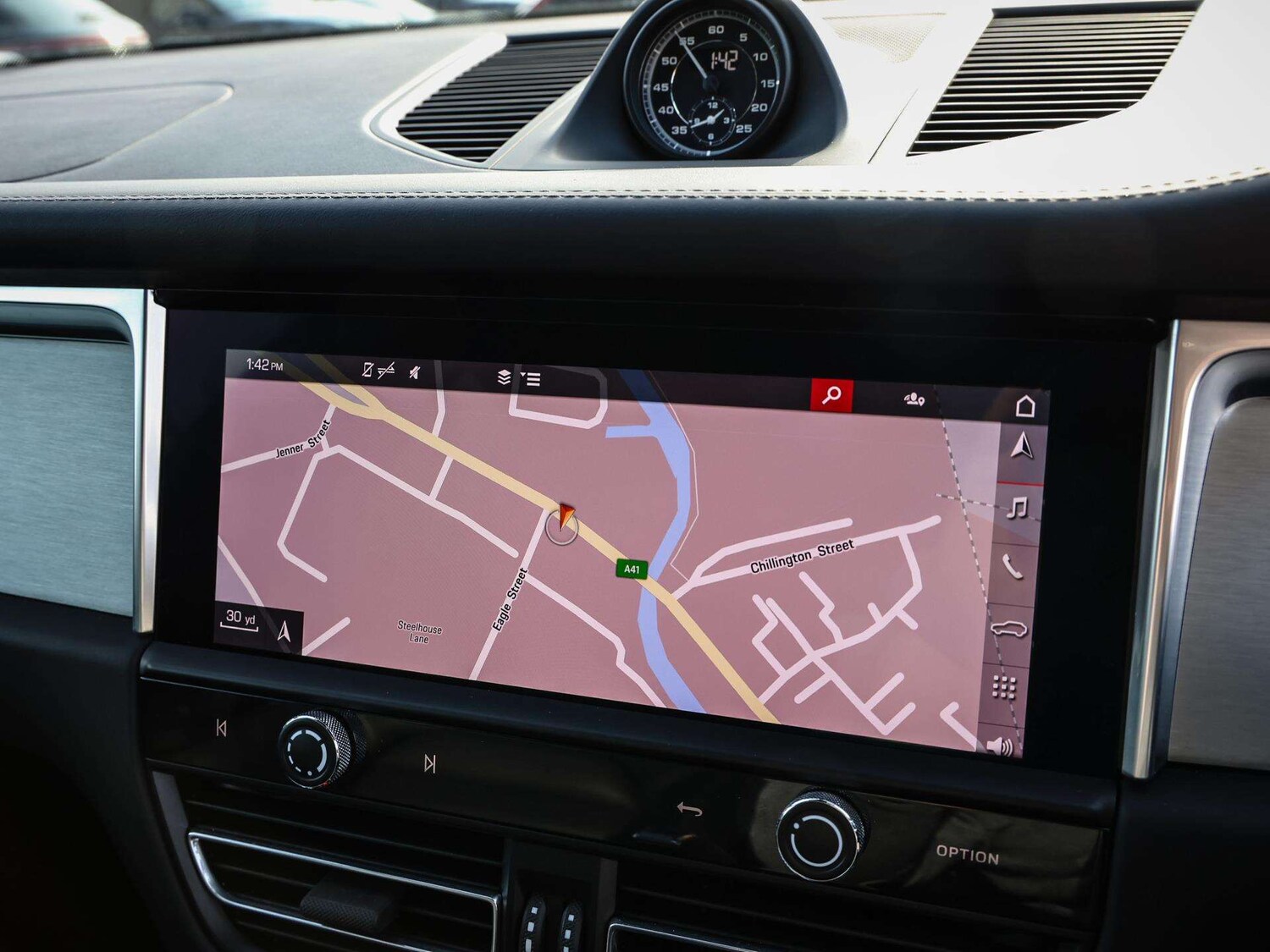 Used Porsche Macan 2023 for sale - 77649018: Photo 21