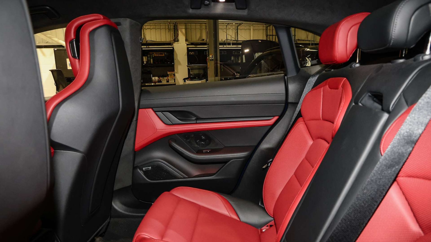 Used Porsche Taycan 2023 for sale - 77112489: Photo 14