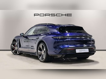 Used Porsche Taycan 2023 for sale - 77112489: Photo