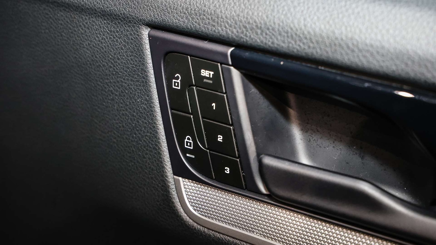 Used Porsche Cayenne for sale - 77232974: Photo 23