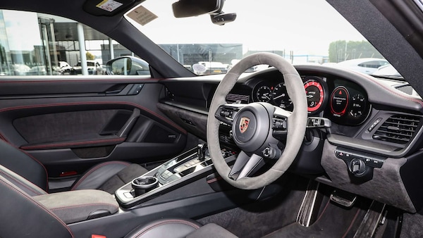 Used Porsche 911 2023 for sale - 76170070: Photo 12