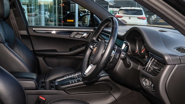 Used Porsche Macan 2020 for sale - 76075275: Photo 13