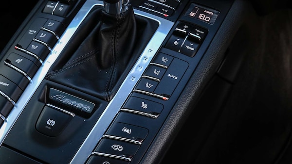 Used Porsche Macan 2020 for sale - 76075275: Photo 23