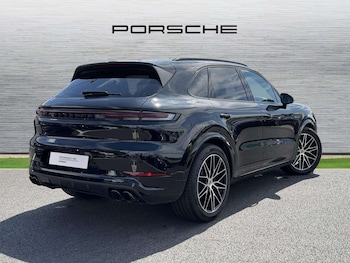 Used Porsche Cayenne 2025 for sale - 79172826: Photo