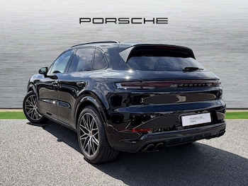 Used Porsche Cayenne 2025 for sale - 79172826: Photo