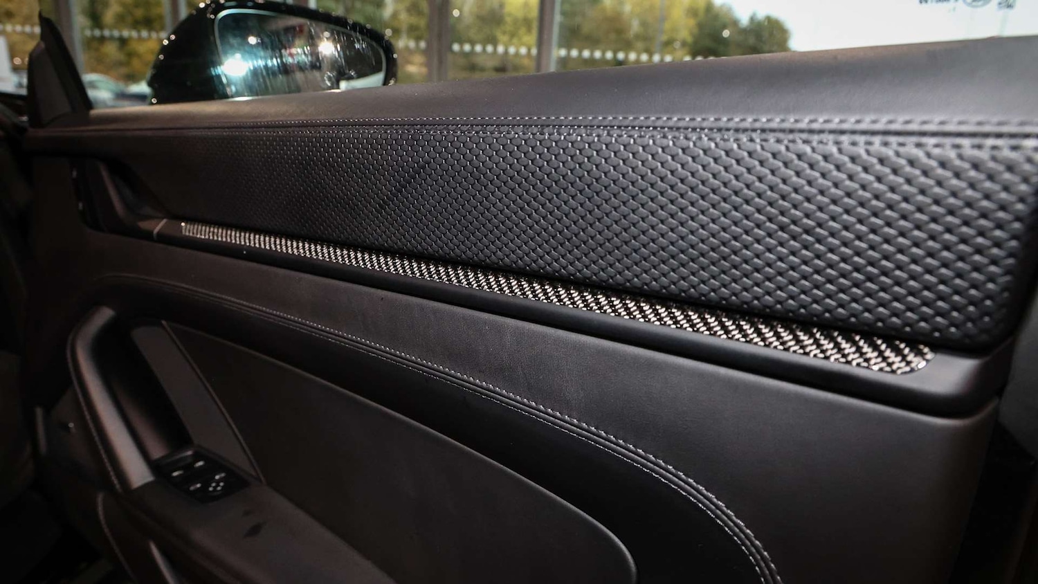 Used Porsche 911 for sale - 76475909: Photo 17