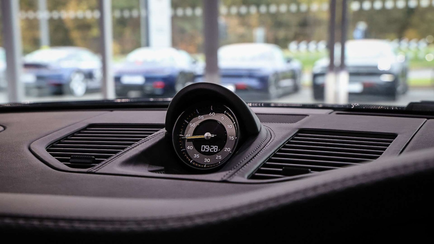 Used Porsche 911 for sale - 76475909: Photo 23