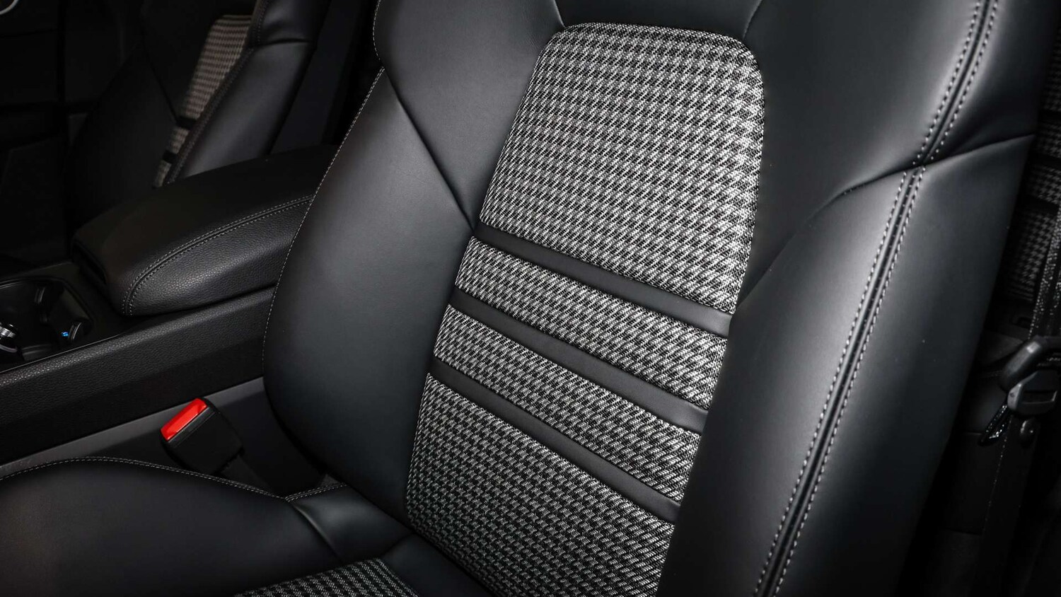 Used Porsche Cayenne 2025 for sale - 76045201: Photo 18