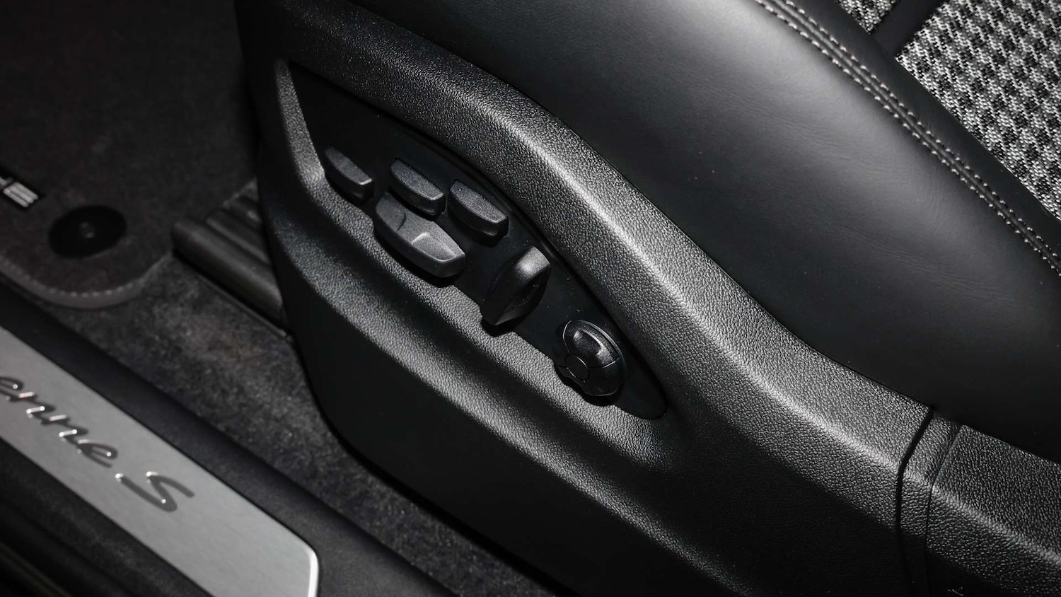 Used Porsche Cayenne 2025 for sale - 76045201: Photo 20