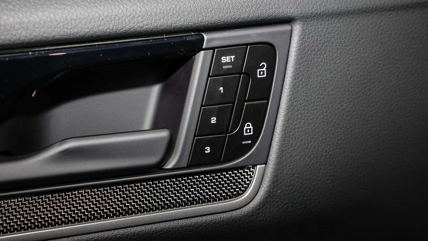 Used Porsche Cayenne 2025 for sale - 76045201: Photo 27