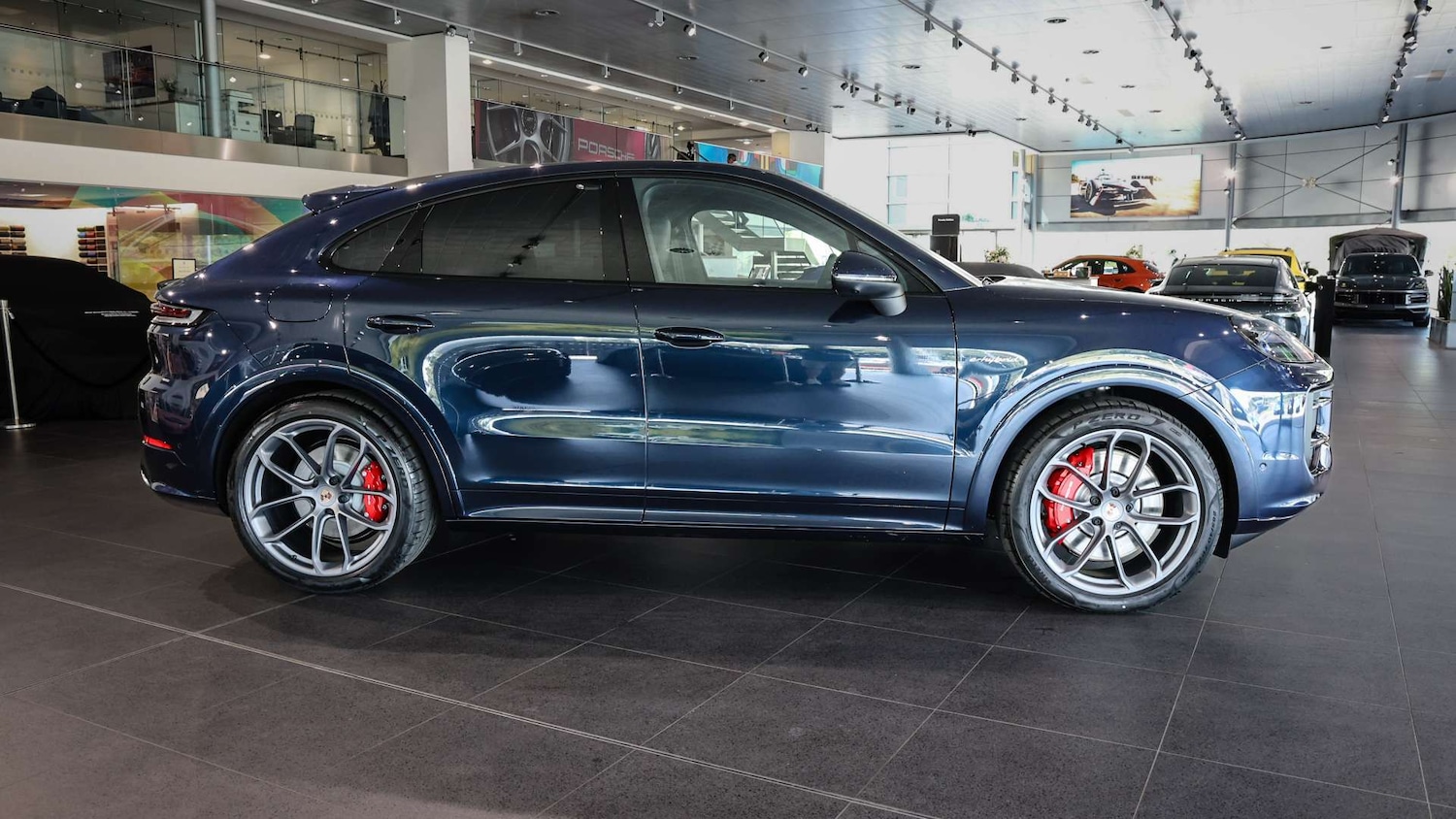 Used Porsche Cayenne 2025 for sale - 76045201: Photo 3