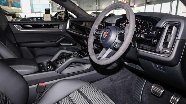 Used Porsche Cayenne 2025 for sale - 76045201: Photo 30