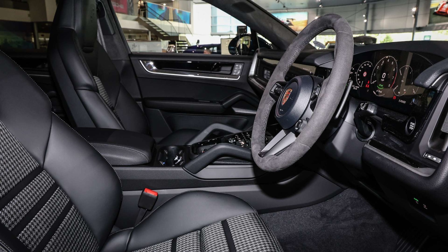 Used Porsche Cayenne 2025 for sale - 76045201: Photo 31