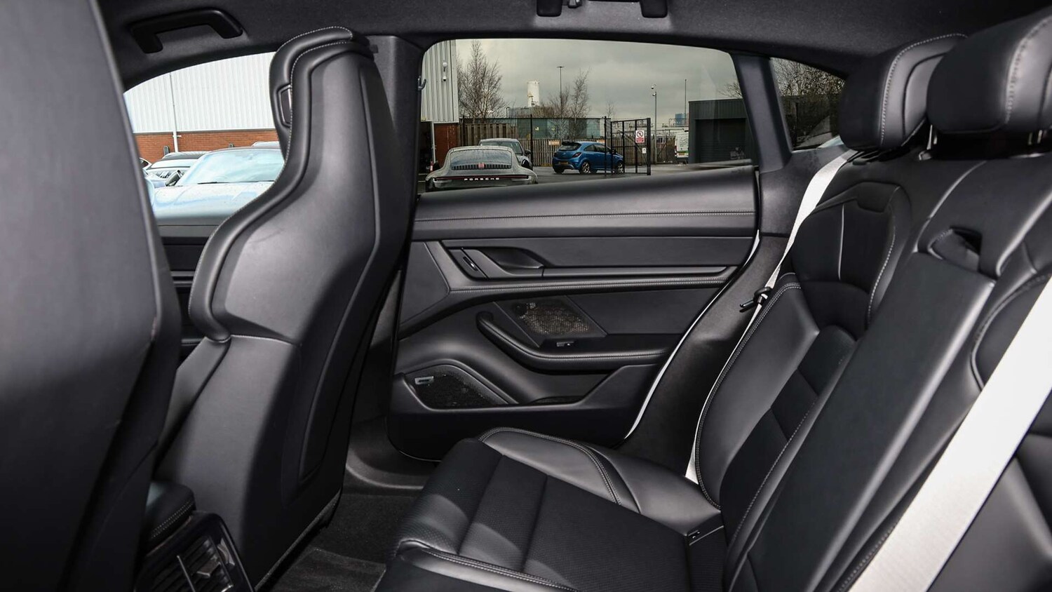 Used Porsche Taycan 2025 for sale - 77526995: Photo 14