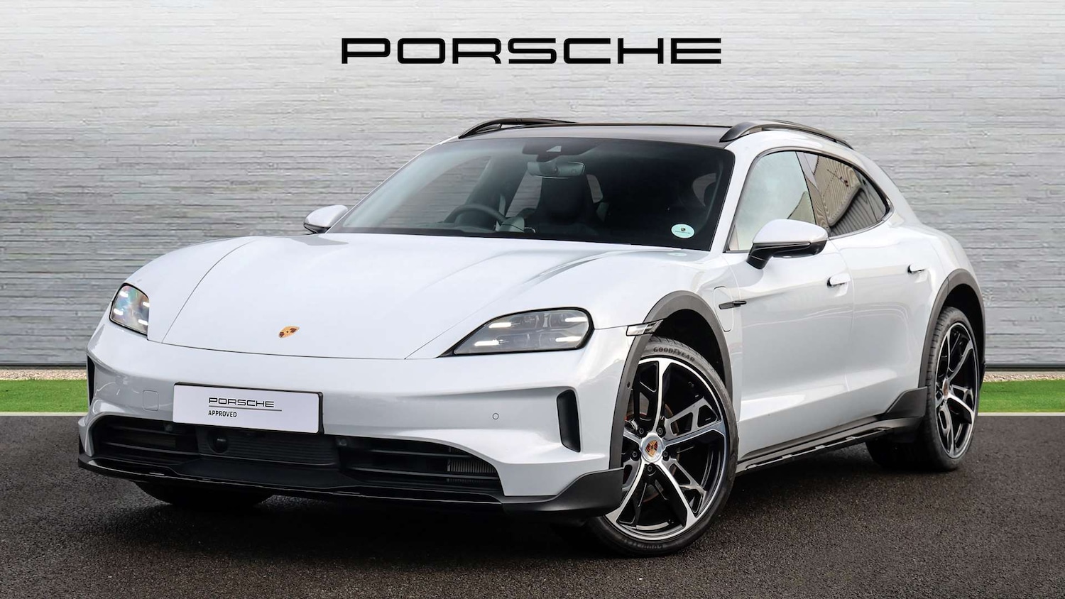 Used Porsche Taycan 2025 for sale - 77526995: Photo 2
