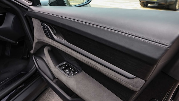 Used Porsche Taycan 2025 for sale - 75679779: Photo 25