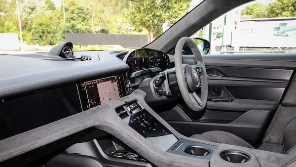 Used Porsche Taycan 2025 for sale - 75679779: Photo 4