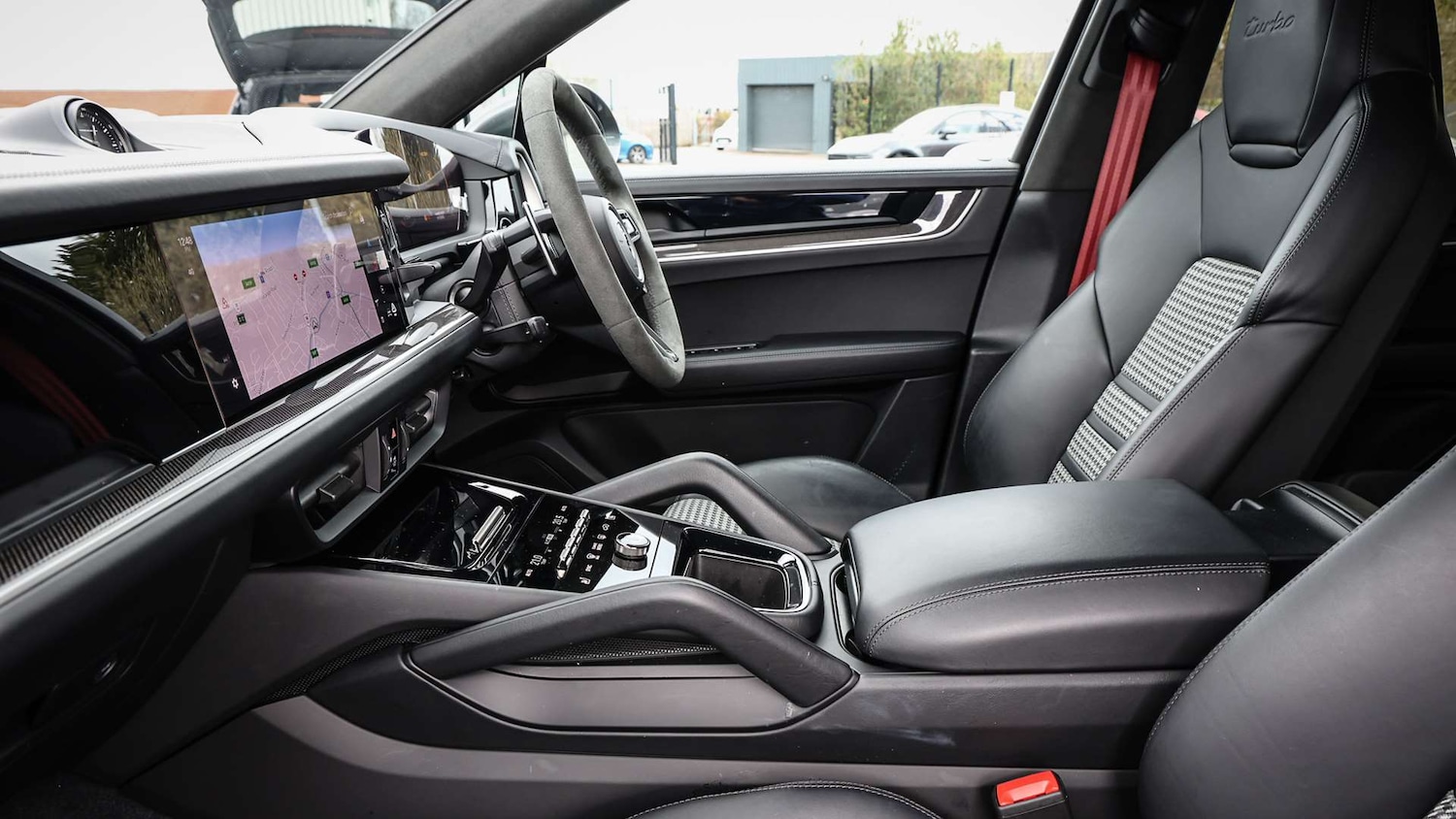 Used Porsche Cayenne 2025 for sale - 78077172: Photo 11