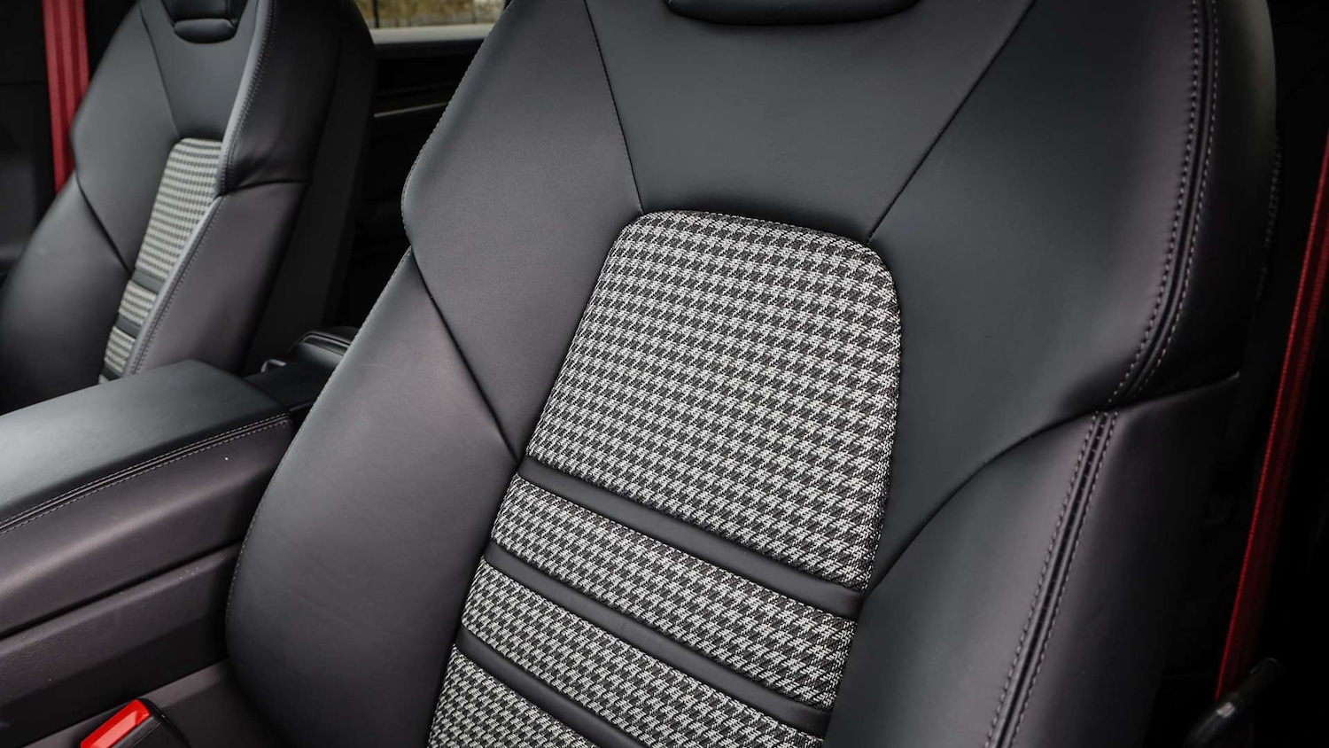 Used Porsche Cayenne 2025 for sale - 78077172: Photo 16