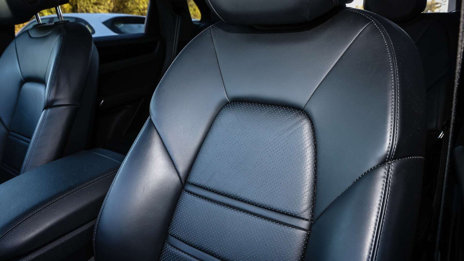 Used Porsche Cayenne 2022 for sale - 76351554: Photo 15