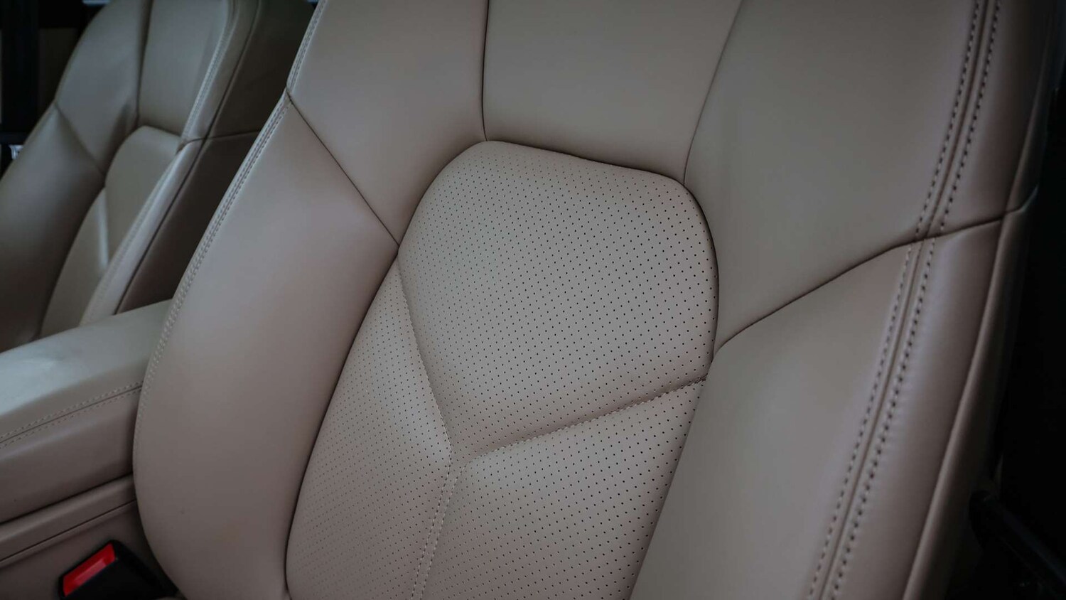 Used Porsche Macan 2021 for sale - 77661226: Photo 14