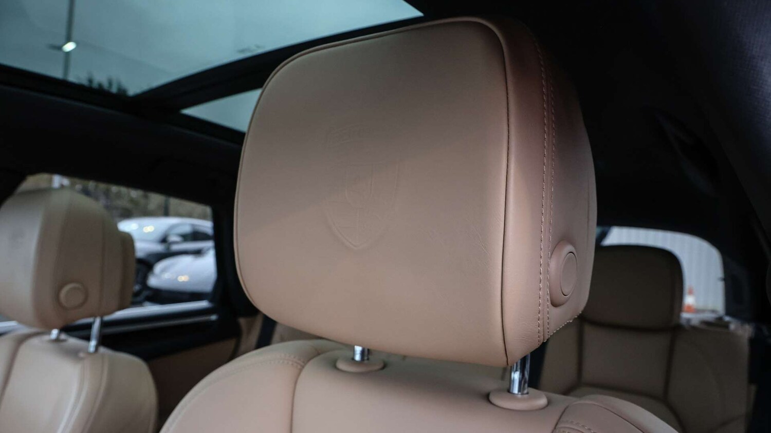 Used Porsche Macan 2021 for sale - 77661226: Photo 16