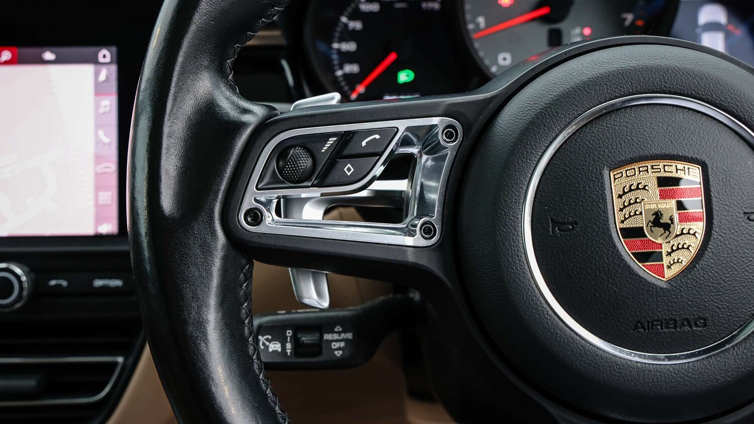 Used Porsche Macan 2021 for sale - 77661226: Photo 18