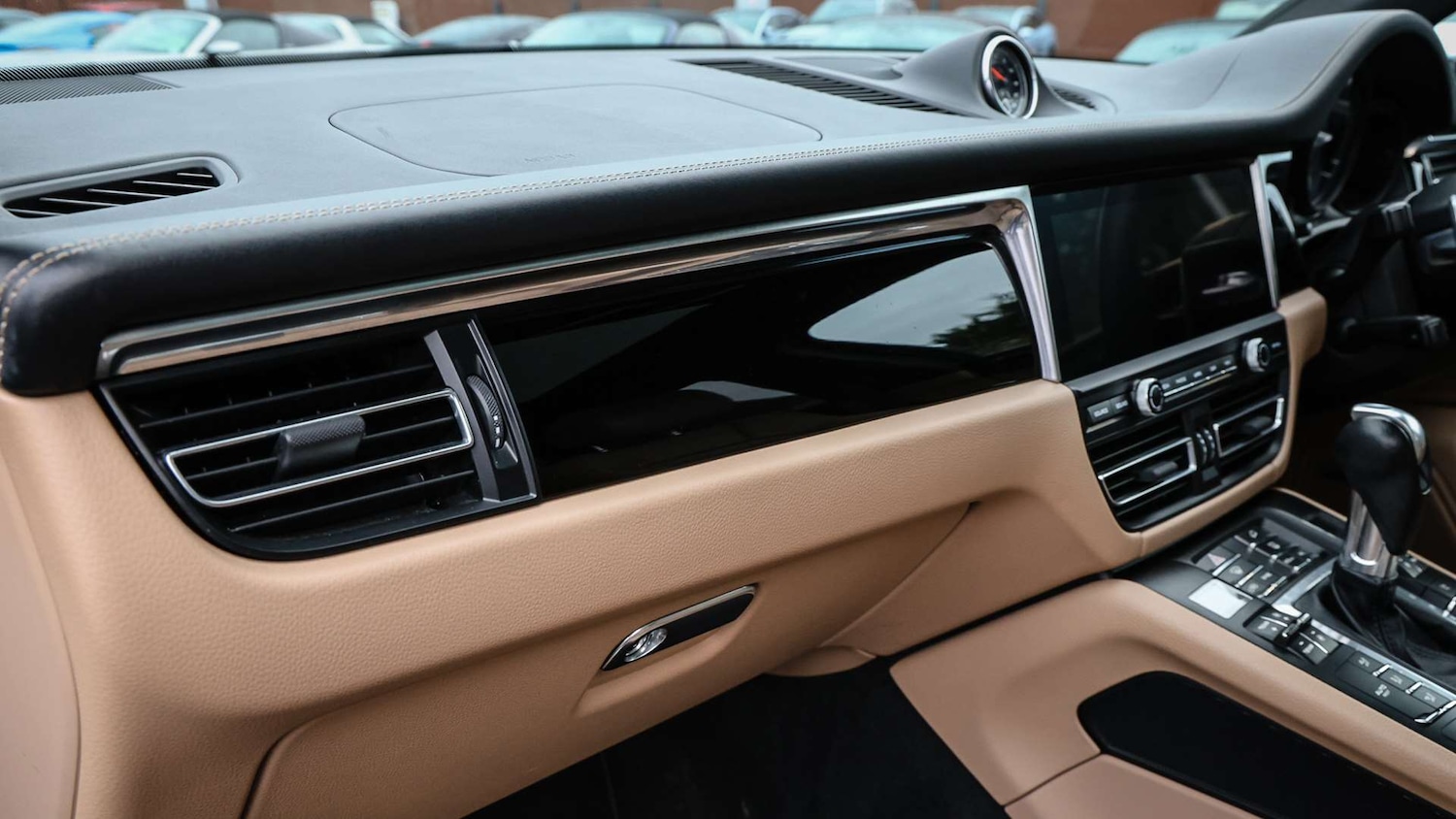 Used Porsche Macan 2021 for sale - 77661226: Photo 25