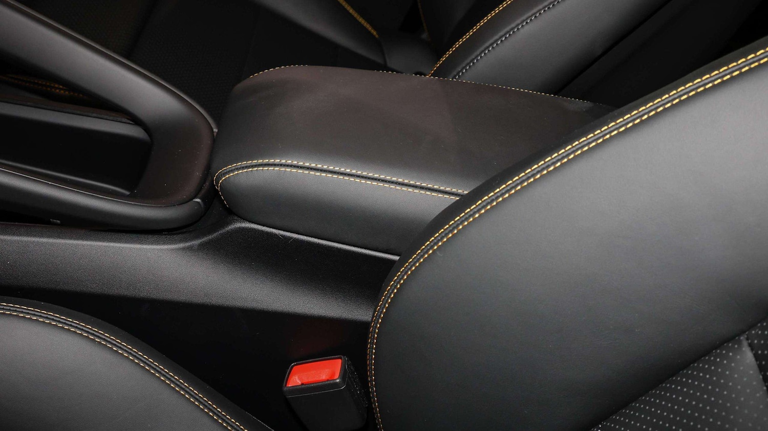 Used Porsche Macan 2025 for sale - 76141659: Photo 16