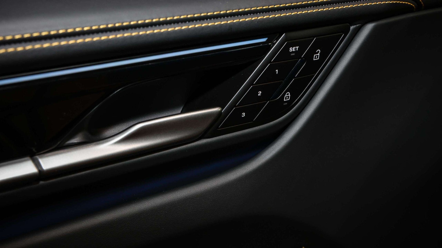 Used Porsche Macan 2025 for sale - 76141659: Photo 17