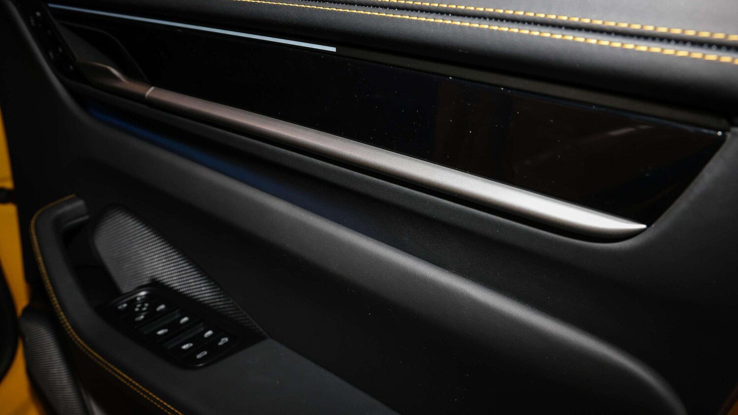 Used Porsche Macan 2025 for sale - 76141659: Photo 29