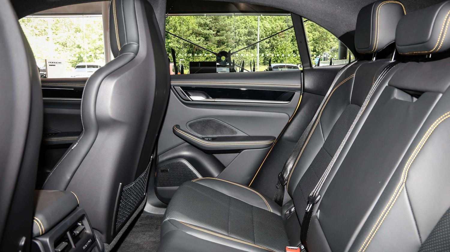 Used Porsche Macan 2025 for sale - 76141659: Photo 30