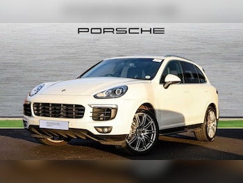 Used Porsche Cayenne 2016 for sale - 75566425: Photo