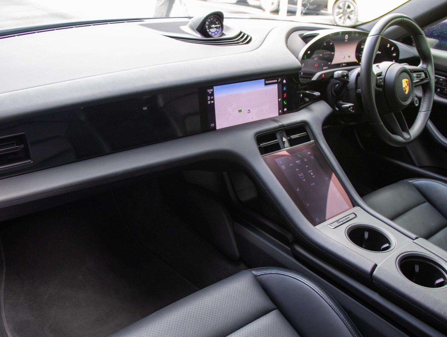 Used Porsche Taycan 2022 for sale - 77615358: Photo 10