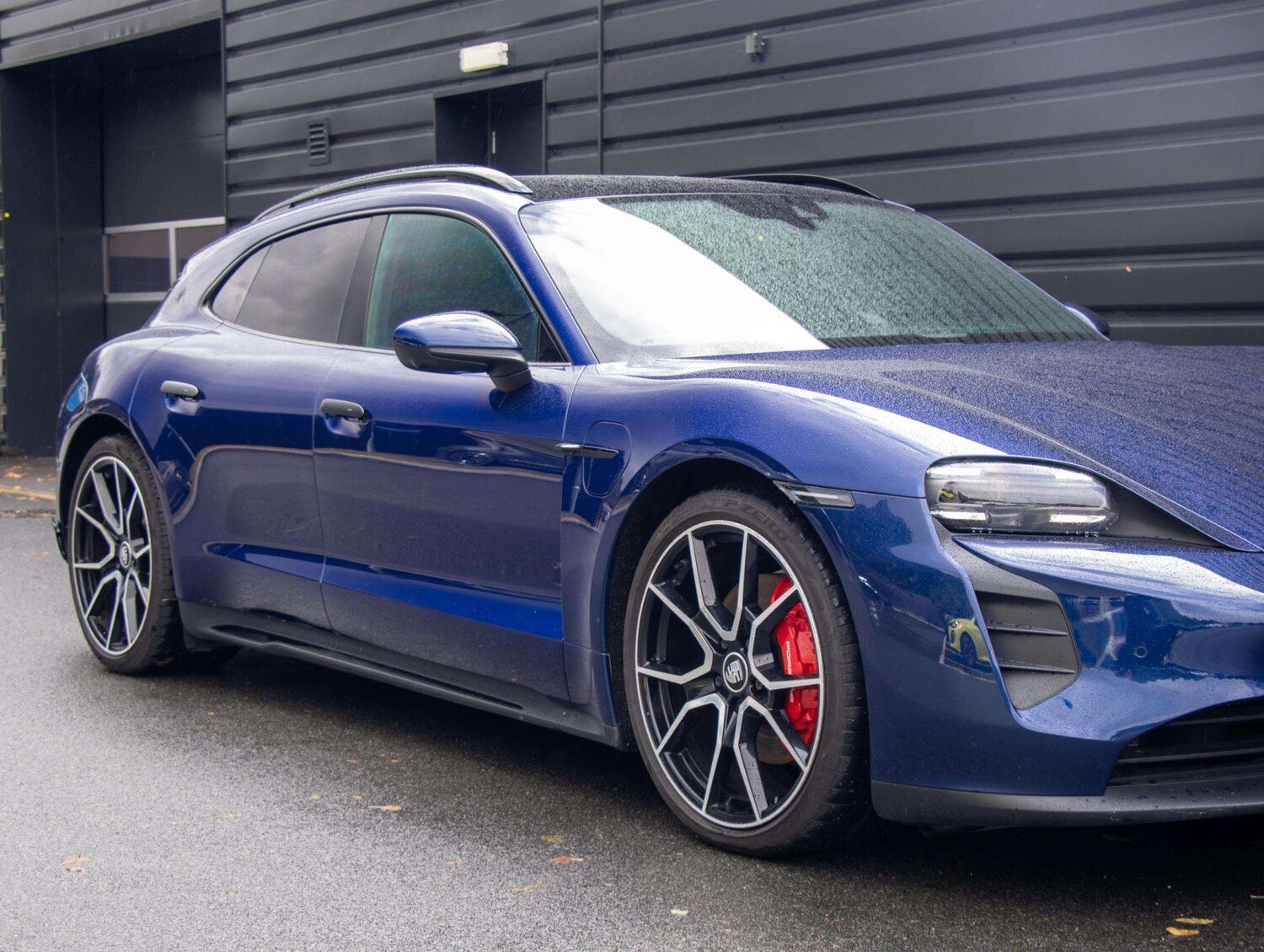 Used Porsche Taycan 2022 for sale - 77615358: Photo 18