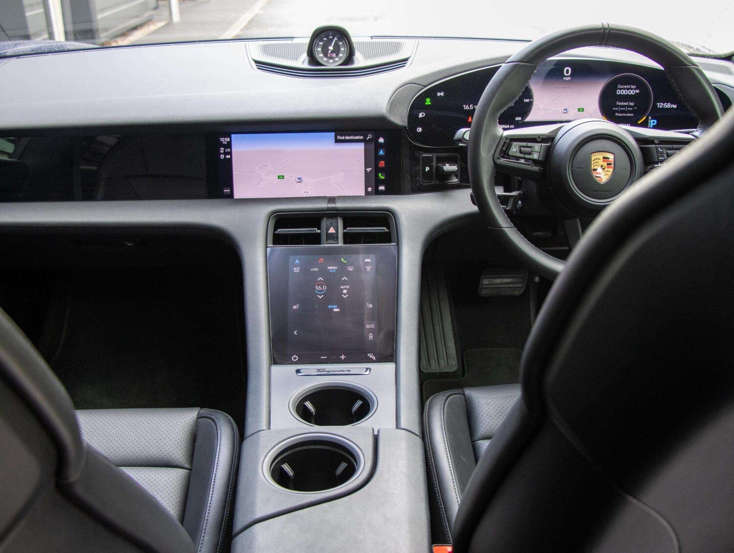 Used Porsche Taycan 2022 for sale - 77615358: Photo 26