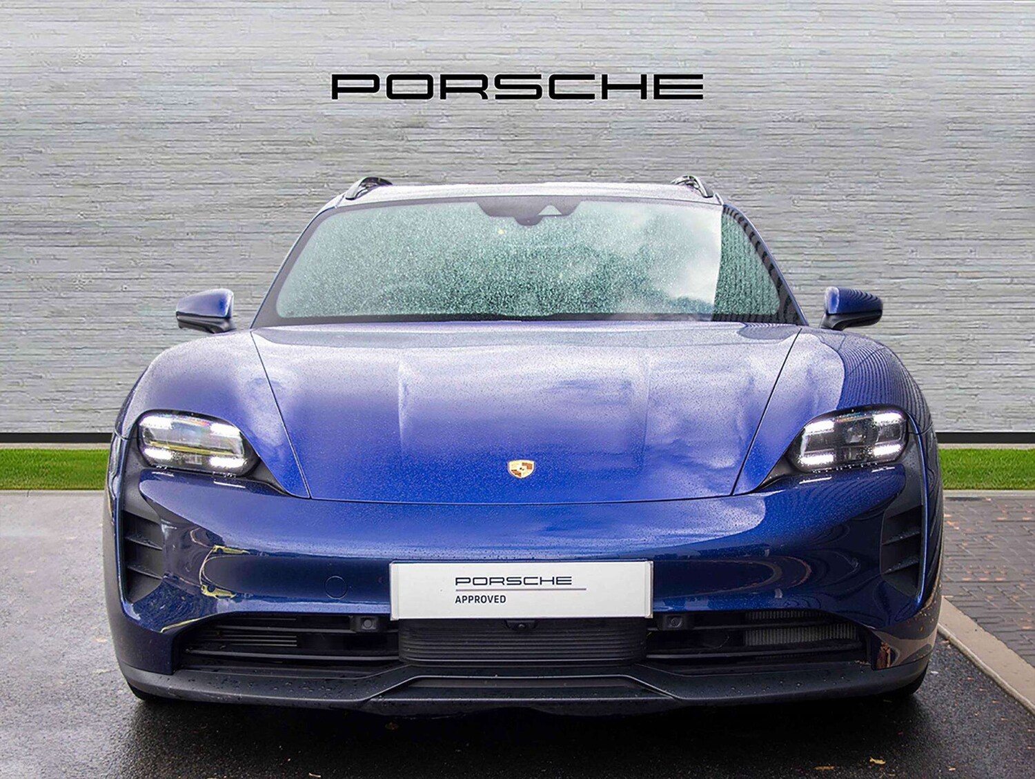 Used Porsche Taycan 2022 for sale - 77615358: Photo 6