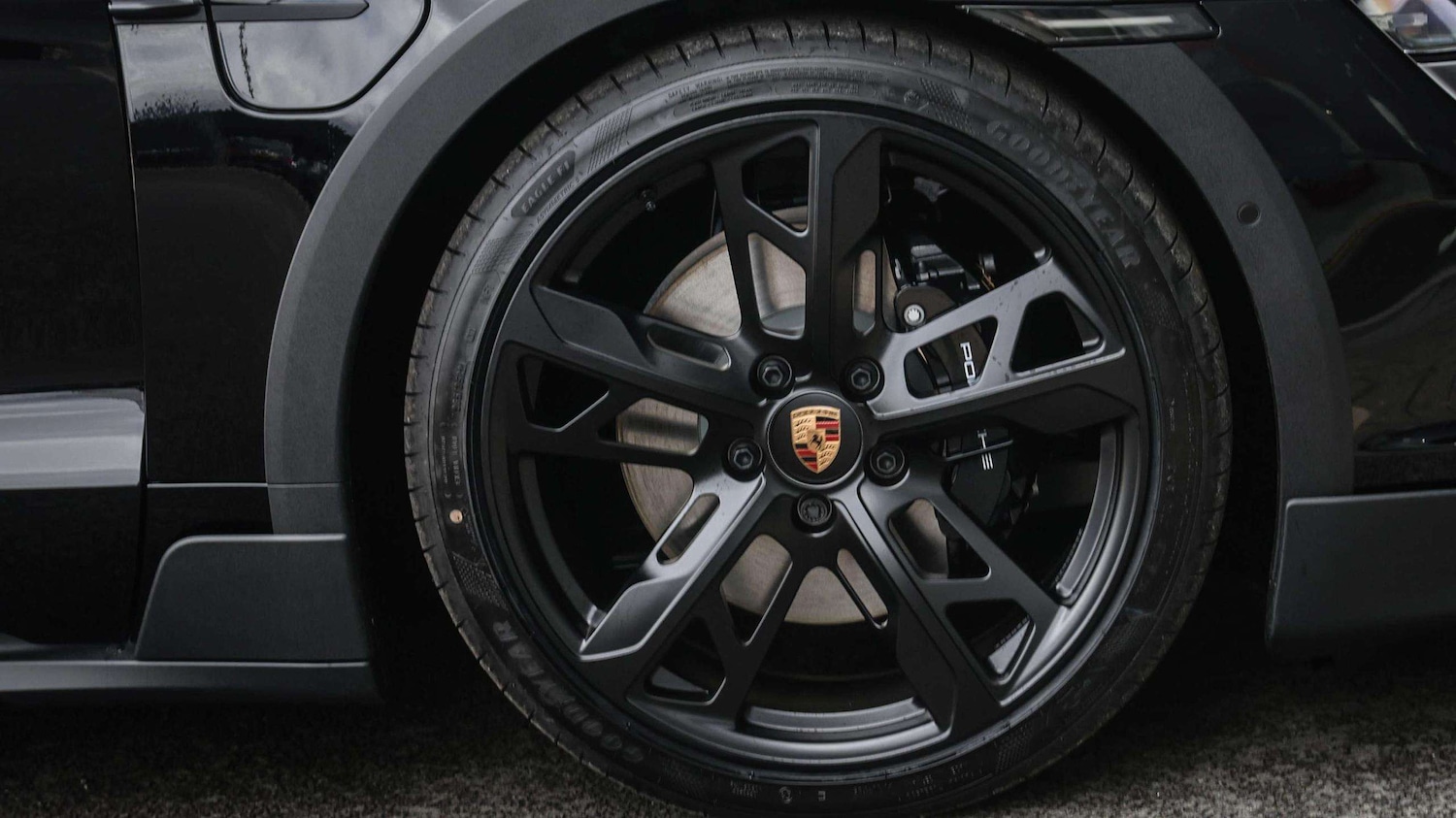 Used Porsche Taycan 2025 for sale - 76515666: Photo 10