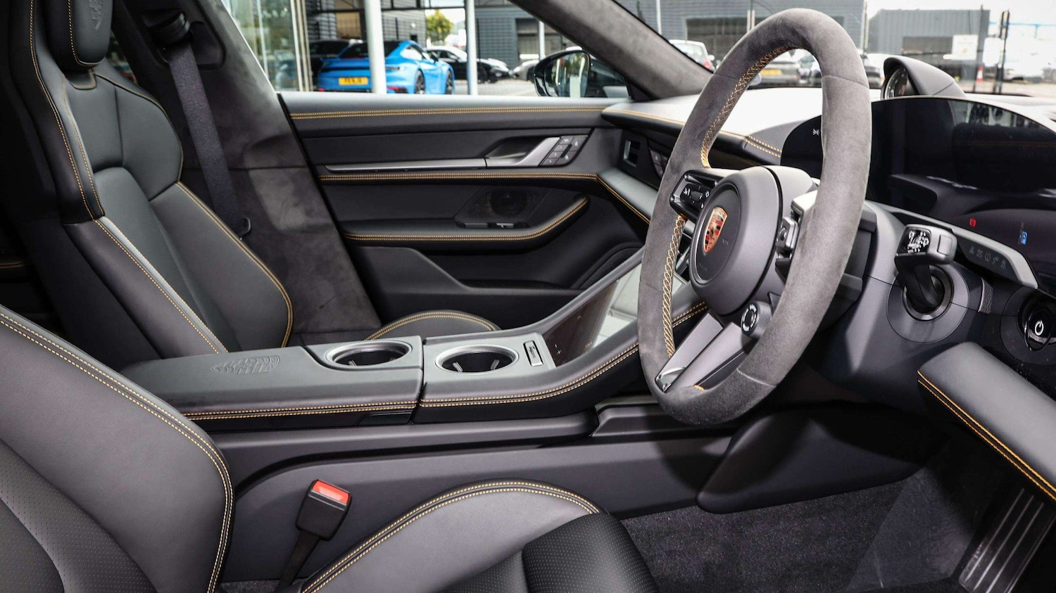 Used Porsche Taycan 2025 for sale - 76515666: Photo 11