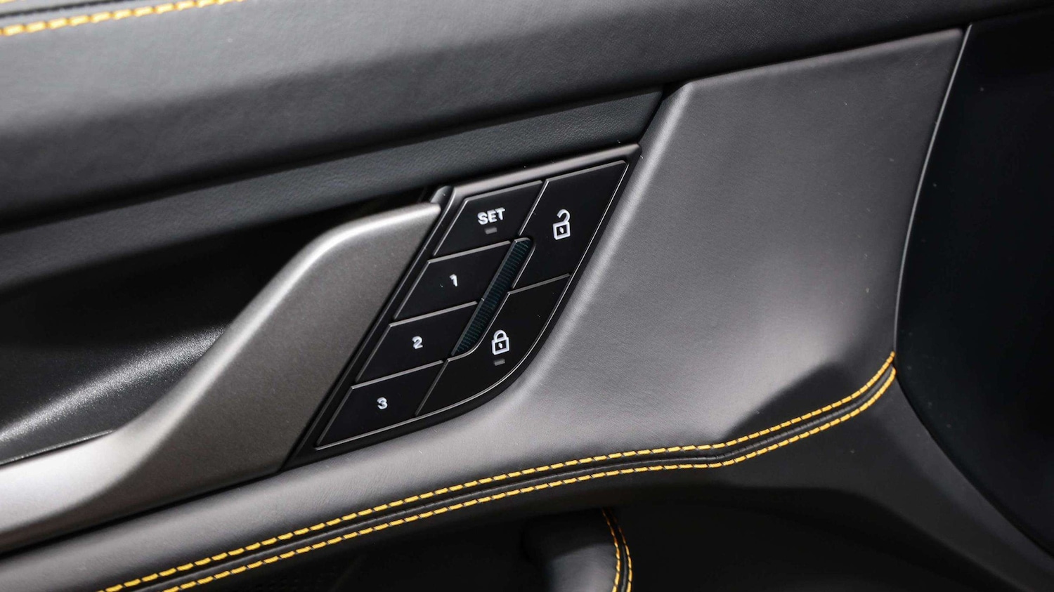 Used Porsche Taycan 2025 for sale - 76515666: Photo 24