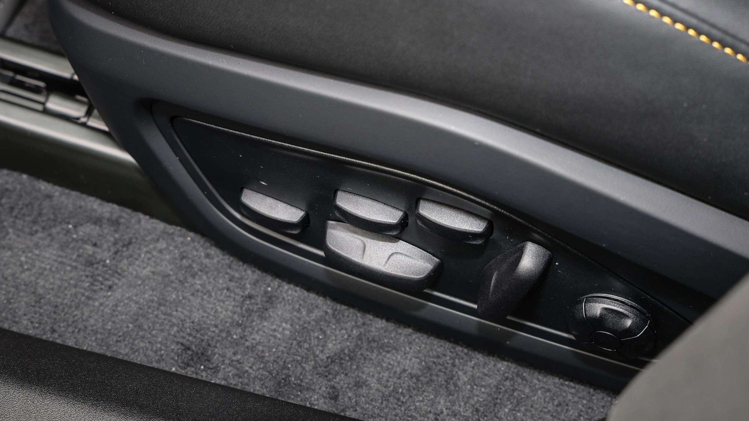 Used Porsche Taycan 2025 for sale - 76515666: Photo 26