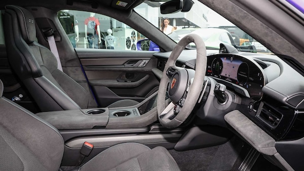 Used Porsche Taycan 2025 for sale - 75341976: Photo 11