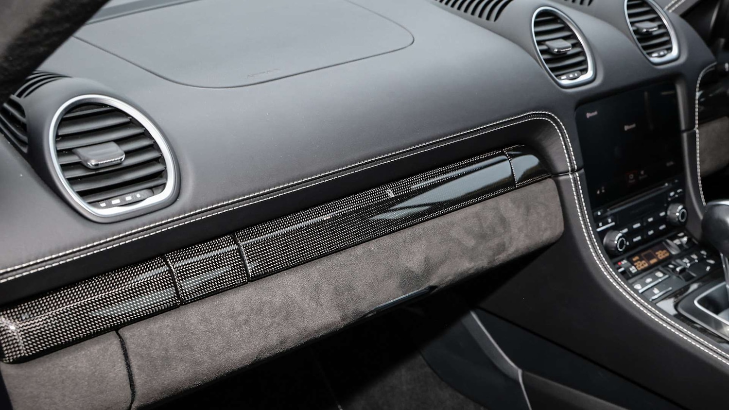 Used Porsche Cayman 2023 for sale - 76540793: Photo 16